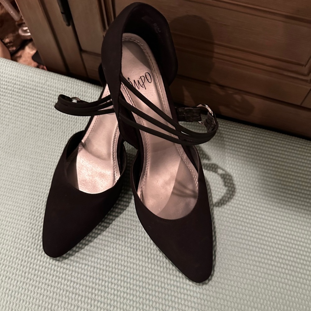 Elegant Black Women's Heels〰️